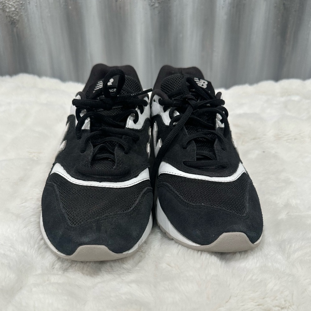 New Balance 997th Sneaker Women’s 9 - Picture 5 of 6